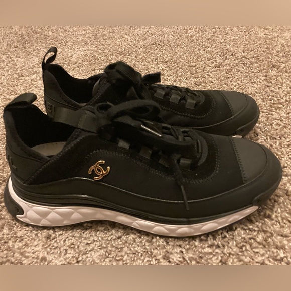 Chanel Black Sneakers (CC Cap Toe Logo) - Picture 7 of 8